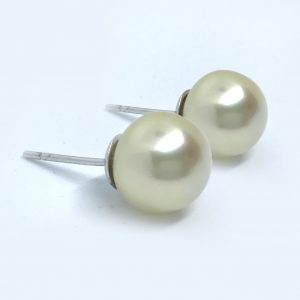 SouthSea Pearl Studs